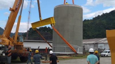 One of the first five modules is delivered to the Angra plant (Image: Eletronuclear)